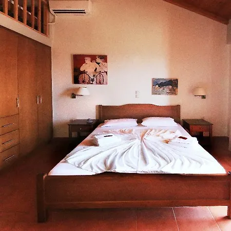 Xenios Hotel